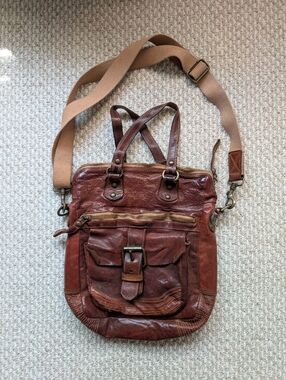 Campomaggi multi-pocket satchel/Crossbody Purse. Boho Bag. Free People